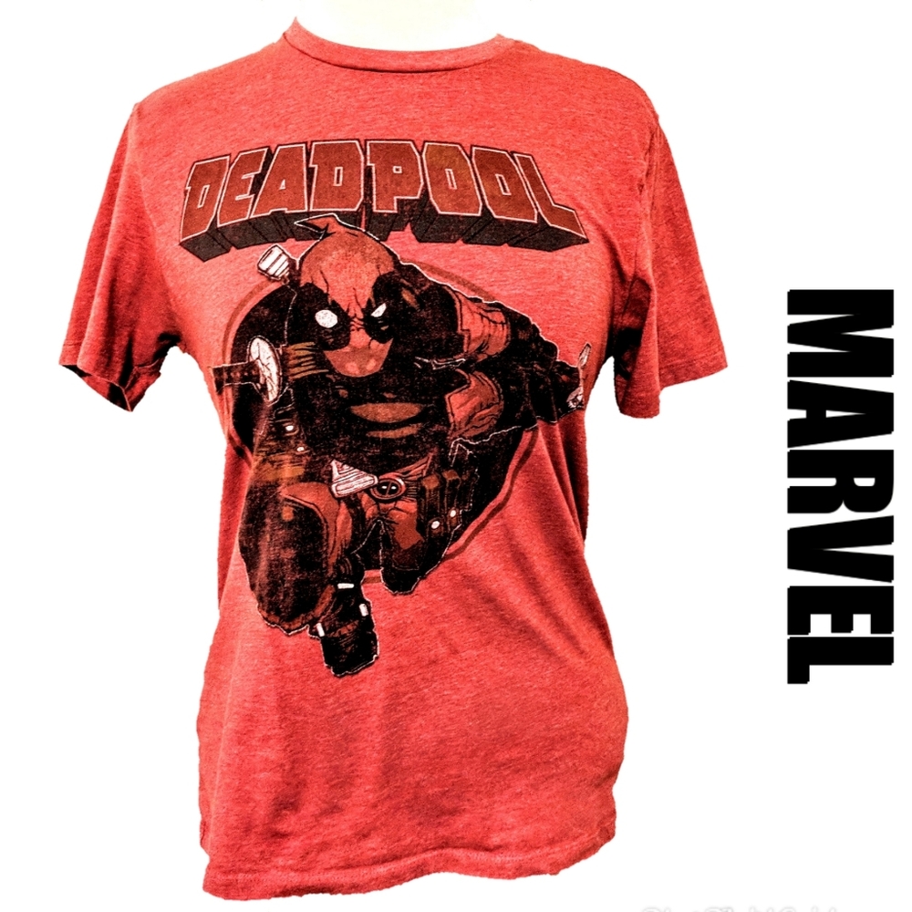3/$15 Marvel DEAD POOL graphic tee (small)